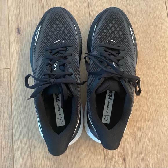 Women’s size 8.5 Hoka Clifton 9 *will lower price* - Picture 4 of 6